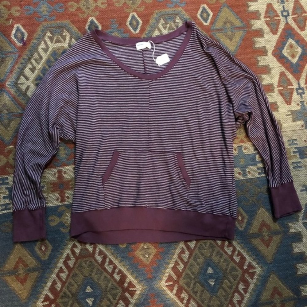 🔴Allen Allen stripped sweatshirt, NWT Size XL